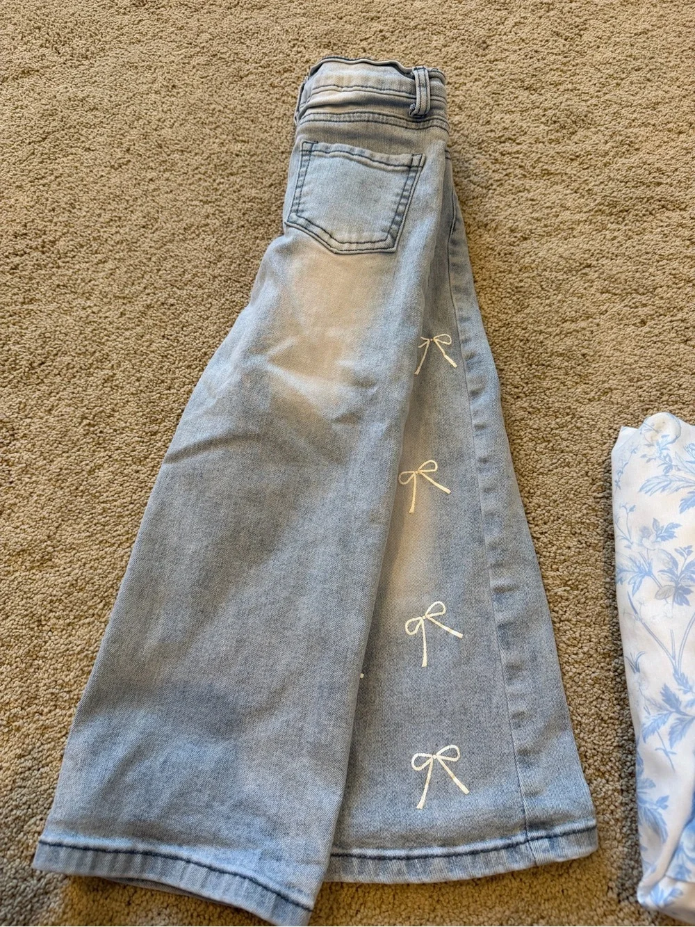 4/5 T LOT